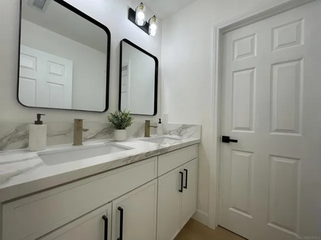 8687 Fanita, Santee, California 92071