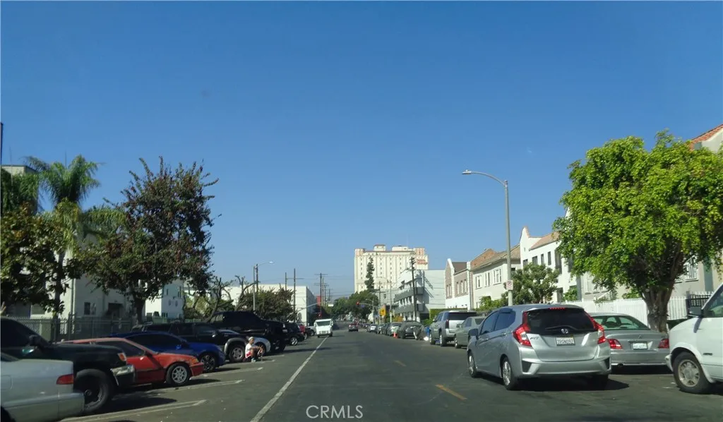 152 S Westmoreland Avenue, Los Angeles, California 90004 home-pic-5
