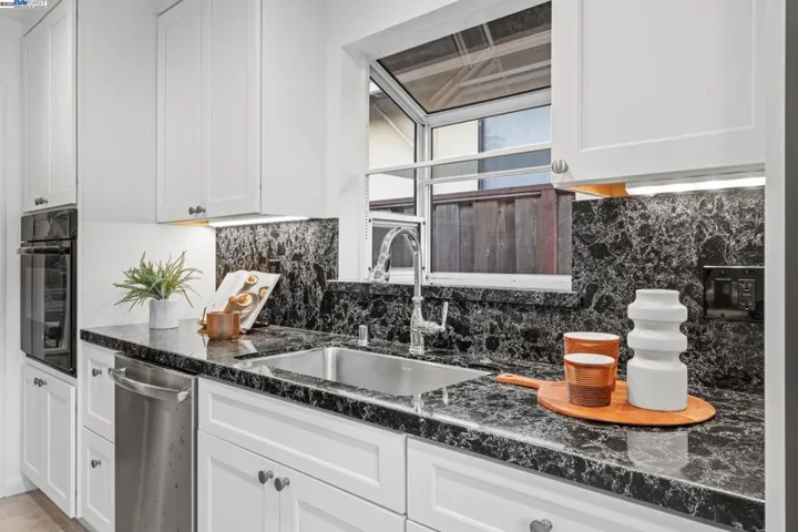 2941 Muirfield Circle, San Bruno, California 94066