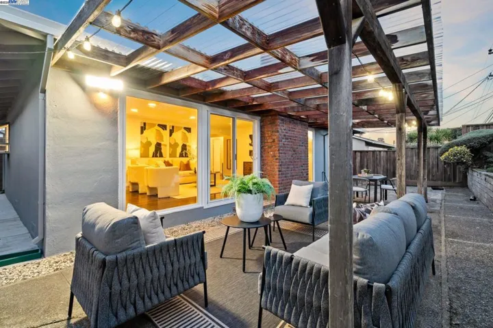 2941 Muirfield Circle, San Bruno, California 94066