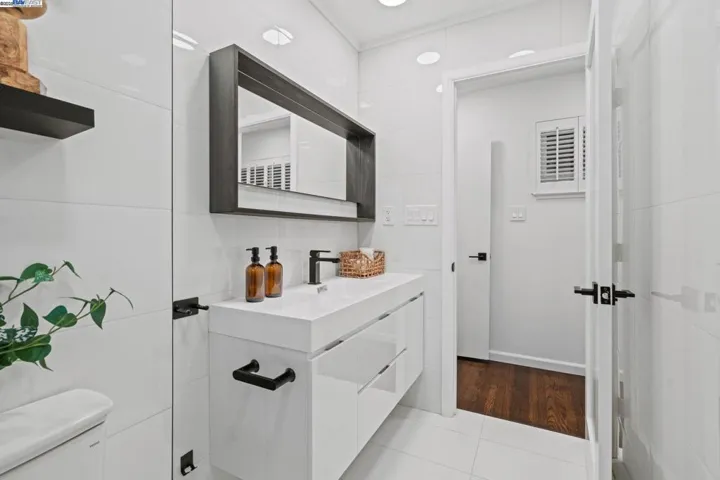 2941 Muirfield Circle, San Bruno, California 94066