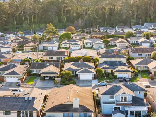 2941 Muirfield Circle, San Bruno, California 94066