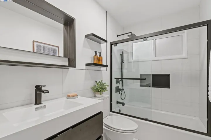 2941 Muirfield Circle, San Bruno, California 94066