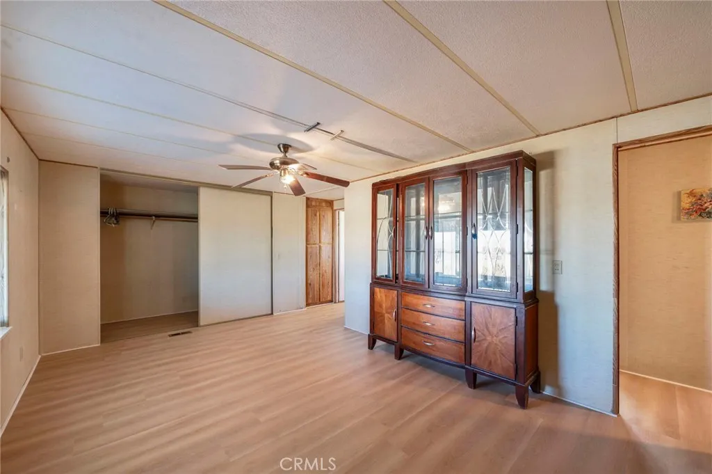 19665 Grey Mountain Road, Adelanto, California 92301 home-pic-10