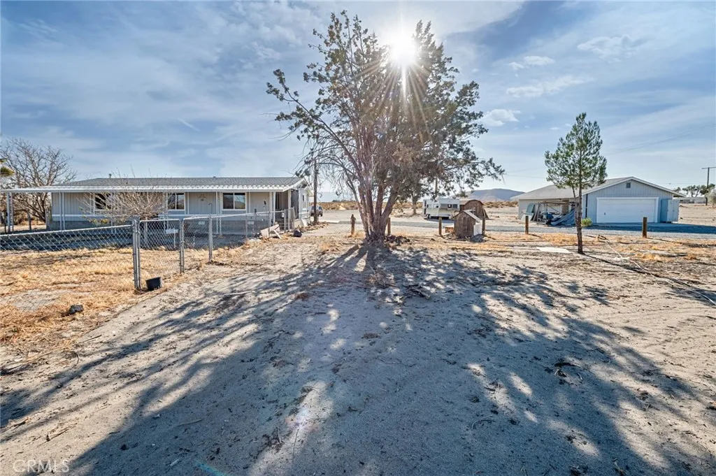 19665 Grey Mountain Road, Adelanto, California 92301 home-pic-7