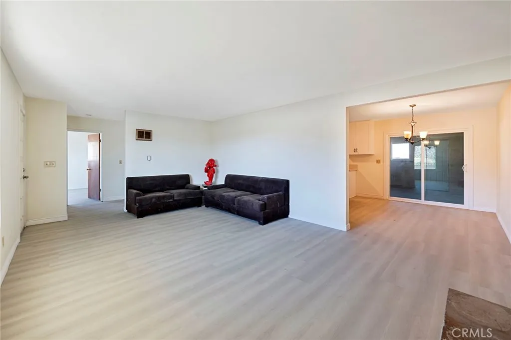 19665 Grey Mountain Road, Adelanto, California 92301 home-pic-2