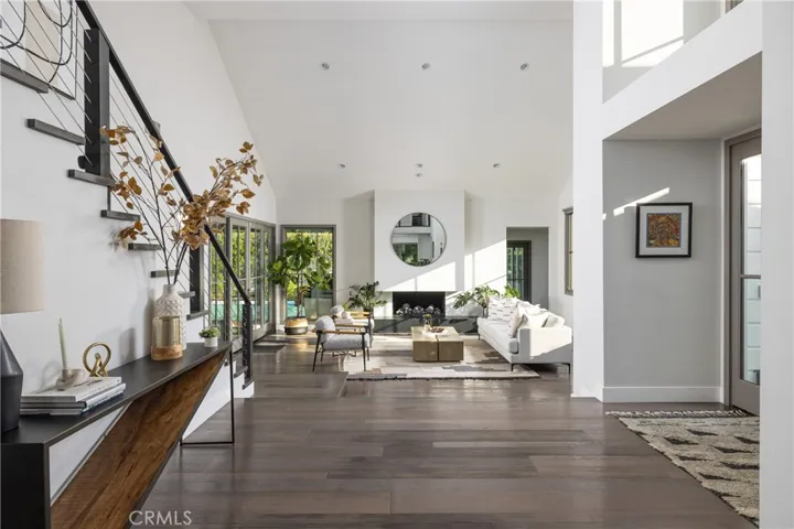 10 Weybridge Court, Newport Beach, California 92660