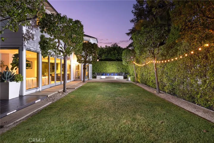 10 Weybridge Court, Newport Beach, California 92660