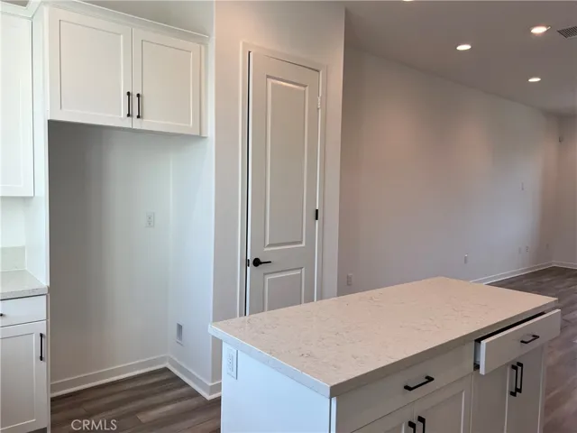 1081 Cadence, Irvine, California 92618