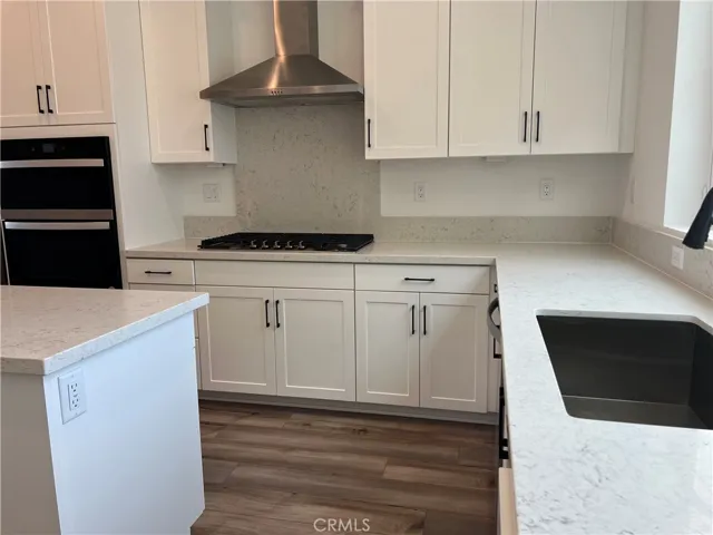 1081 Cadence, Irvine, California 92618