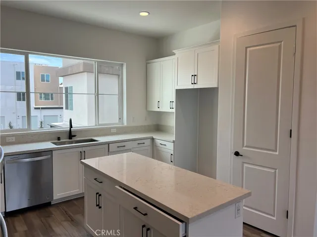1081 Cadence, Irvine, California 92618
