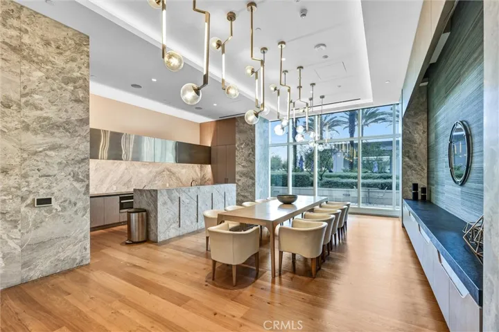 877 Francisco Street 505, Los Angeles, California 90017