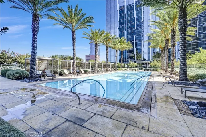877 Francisco Street 505, Los Angeles, California 90017