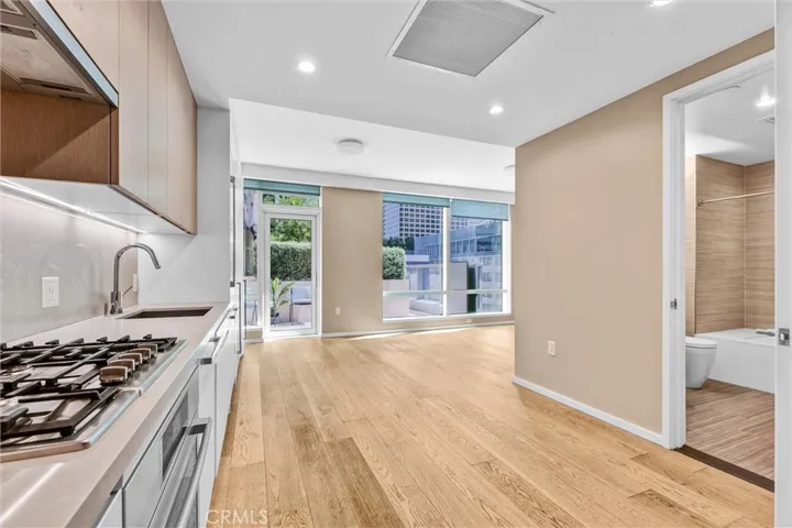 877 Francisco Street 505, Los Angeles, California 90017