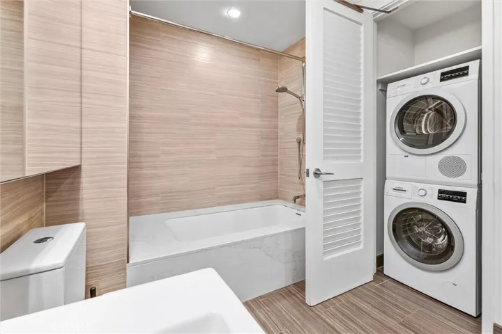 877 Francisco Street 505, Los Angeles, California 90017