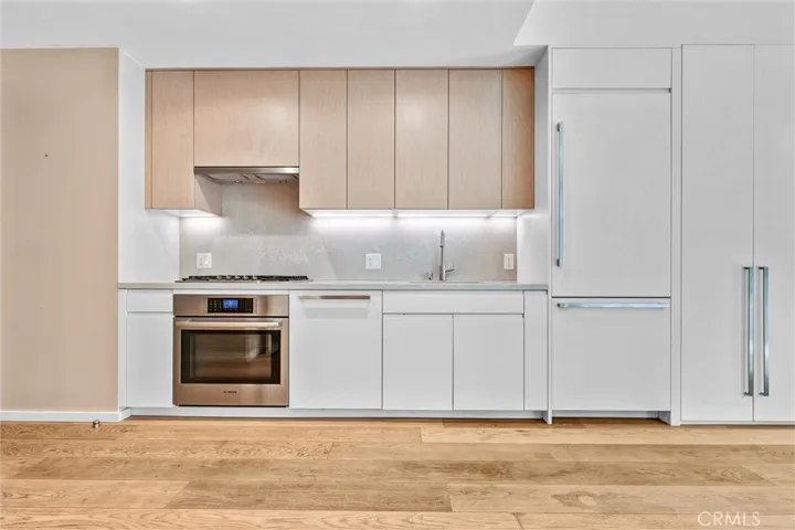 877 Francisco Street 505, Los Angeles, California 90017