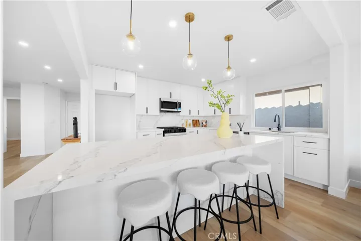 6518 Sandy Point Court, Rancho Palos Verdes, California 90275