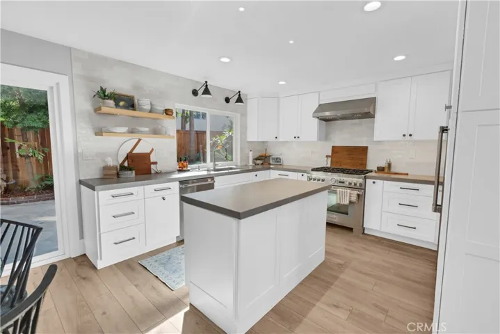14 Sherwood Drive, Aliso Viejo, California 92656