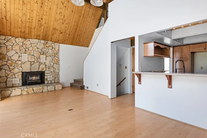 1993 Nob Hill Drive, Running Springs, California 92382