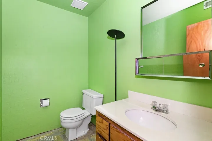 1993 Nob Hill Drive, Running Springs, California 92382