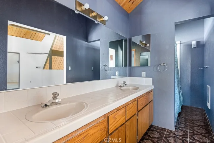 1993 Nob Hill Drive, Running Springs, California 92382