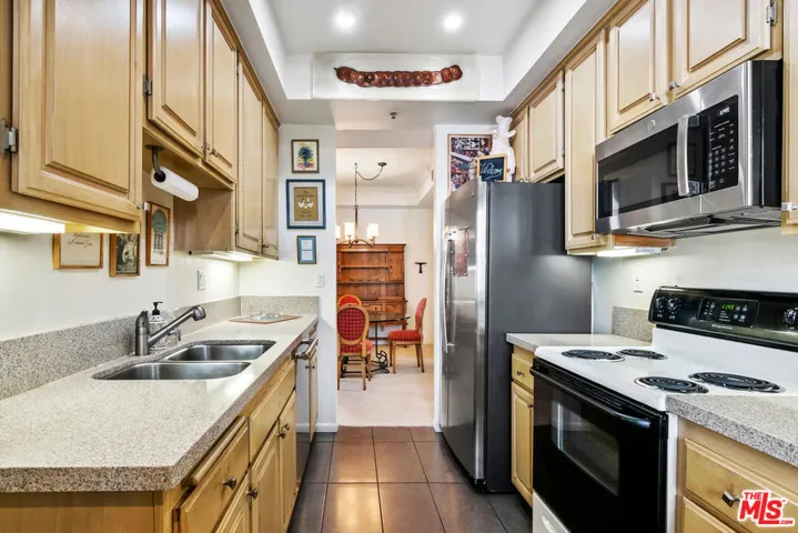 2131 Century Park Lane 318, Los Angeles, California 90067