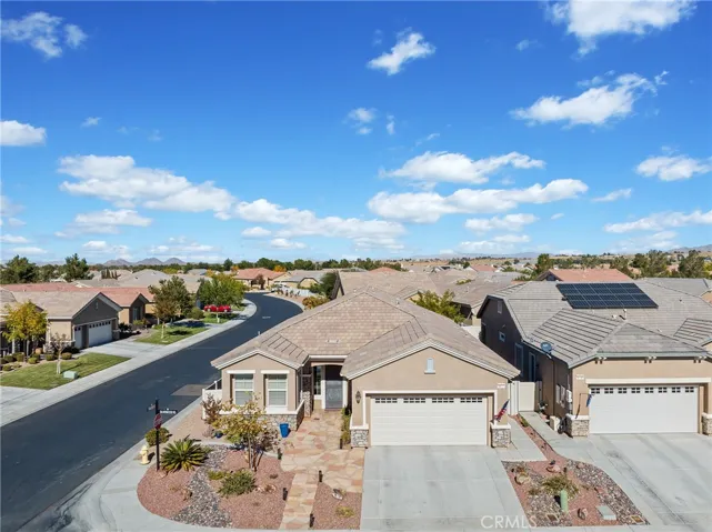 10511 Silverwood Road, Apple Valley, California 92308