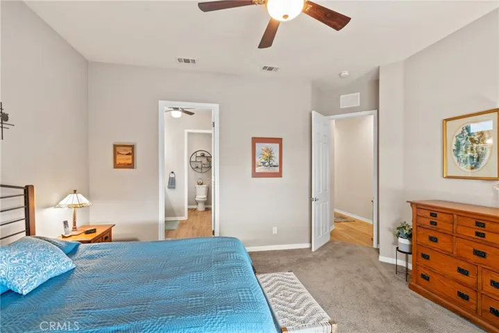 10511 Silverwood Road, Apple Valley, California 92308