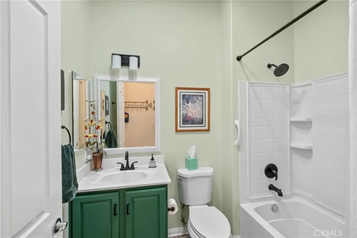 10511 Silverwood Road, Apple Valley, California 92308
