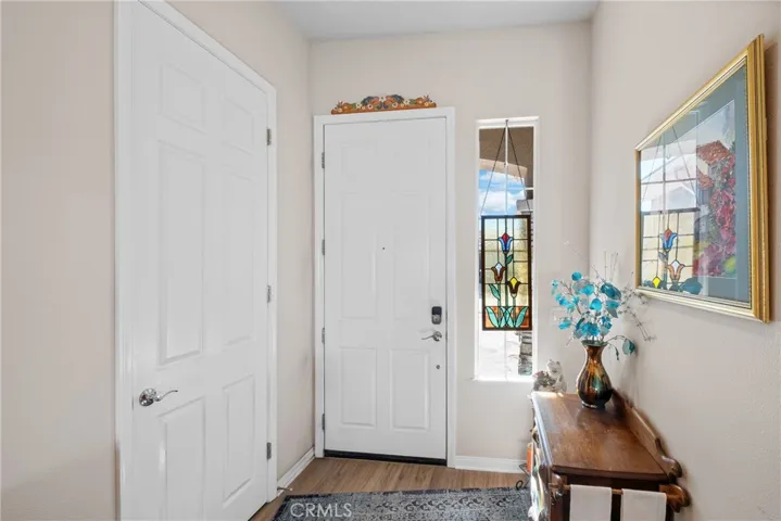 10511 Silverwood Road, Apple Valley, California 92308