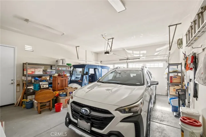 10511 Silverwood Road, Apple Valley, California 92308