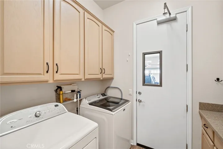 10511 Silverwood Road, Apple Valley, California 92308