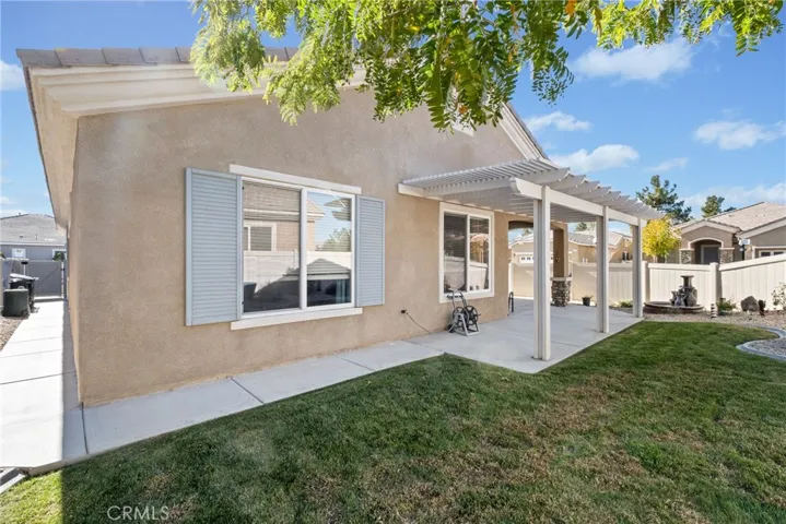 10511 Silverwood Road, Apple Valley, California 92308