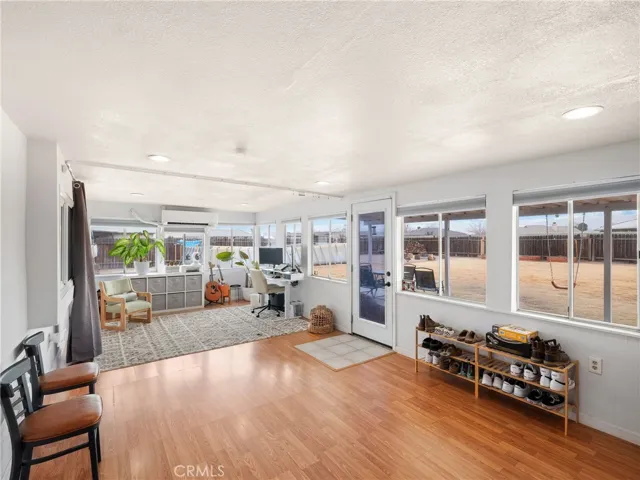 21815 Nisqually Road, Apple Valley, California 92308