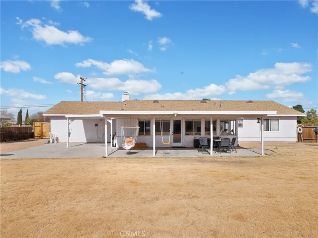 21815 Nisqually Road, Apple Valley, California 92308