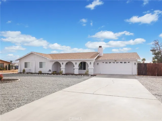 21815 Nisqually Road, Apple Valley, California 92308