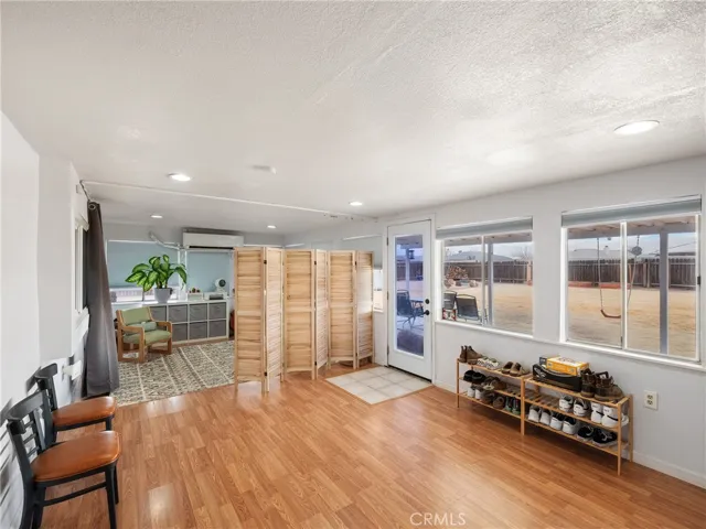 21815 Nisqually Road, Apple Valley, California 92308