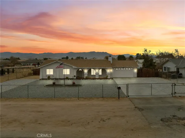 21815 Nisqually Road, Apple Valley, California 92308