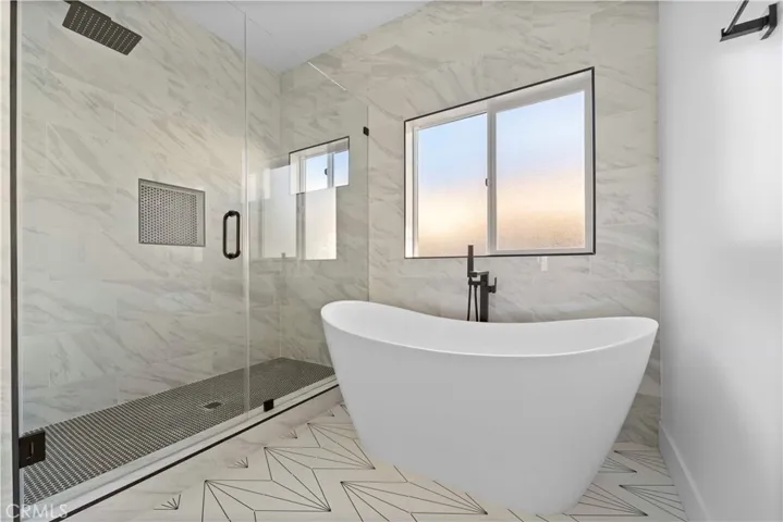 2821 190th Street B, Redondo Beach, California 90278