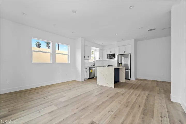 2821 190th Street B, Redondo Beach, California 90278