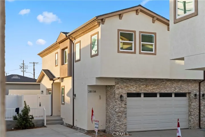 2821 190th Street B, Redondo Beach, California 90278