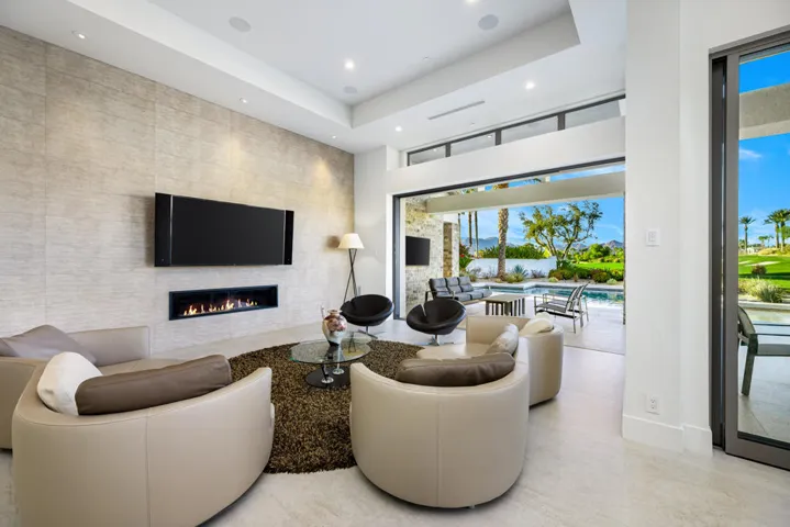 14-print-VN_Montecito_OPMG_1224_014