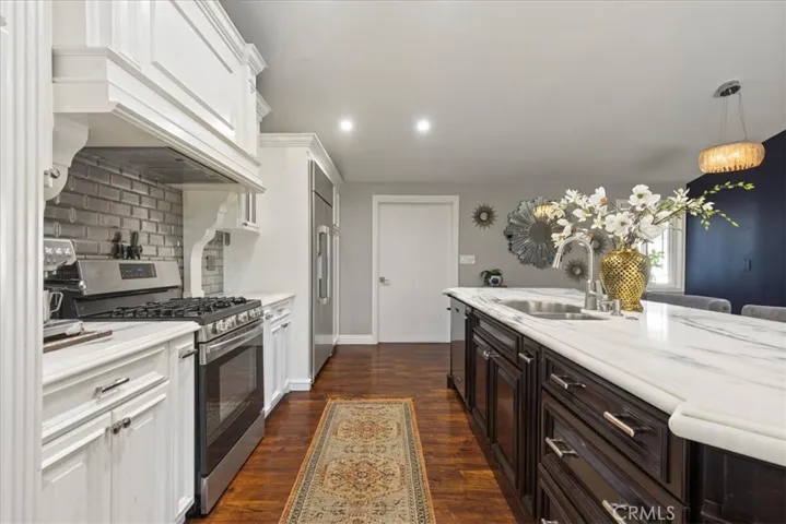 Kitchen to Bonus Room