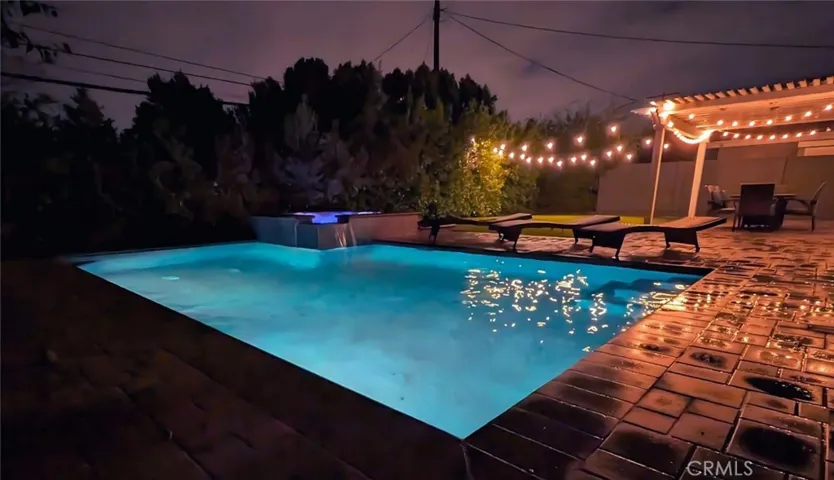 Backyard-Pool