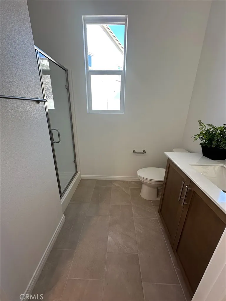23790 Moonrise Court, Corona, California 92883 home-pic-9