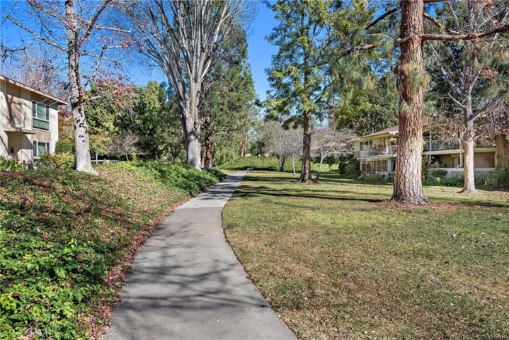 LOCATED NEAR THE POPULAR SERPENTINE WALK