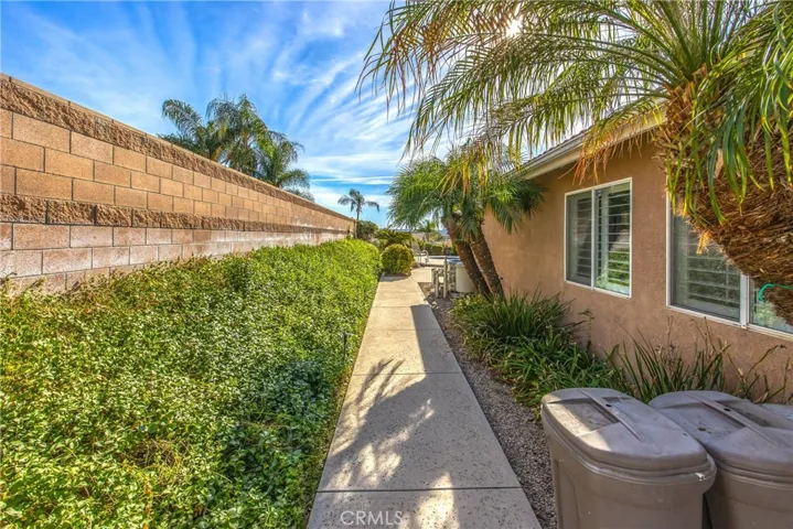 side yard