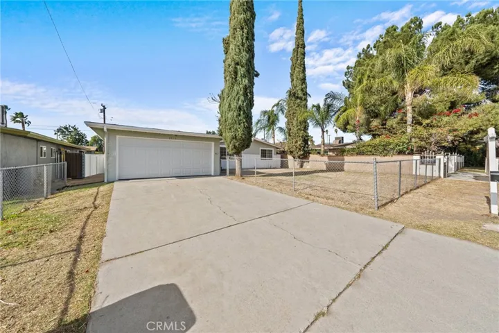 7012 Newbury Avenue, San Bernardino, California 92404