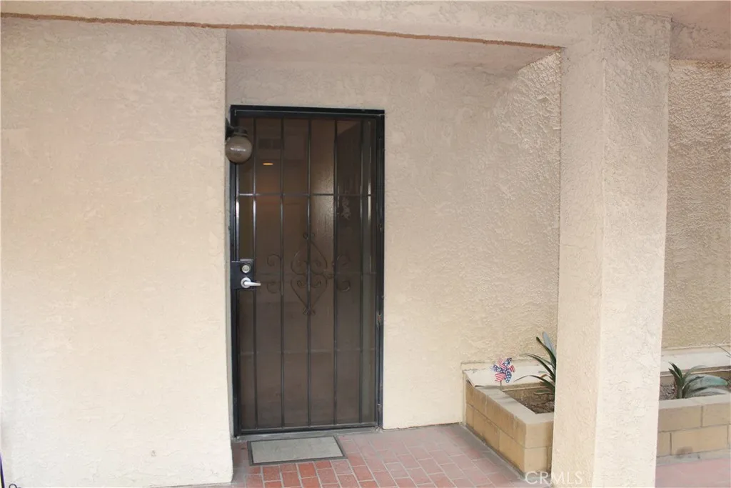 12141 Centralia Street 119, Lakewood, California 90715 home-pic-2