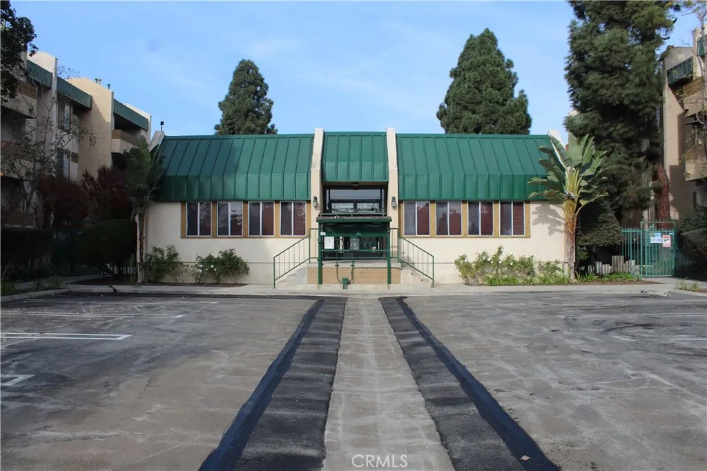12141 Centralia Street 119, Lakewood, California 90715 home-pic-28